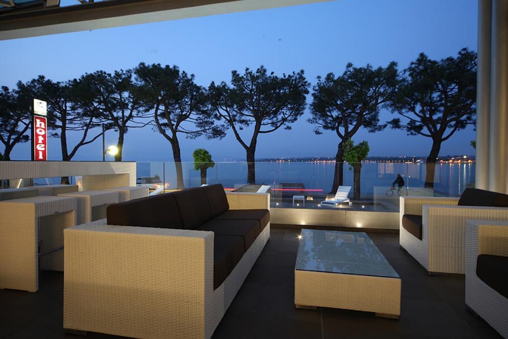 Hotel San Marco Peschiera del Garda Exterior foto